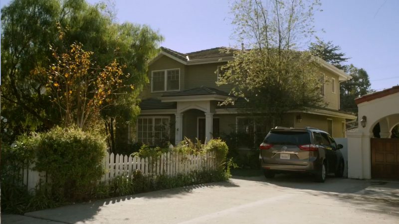 Toyota - Modern Family “Spring Break” Season 6, Episode 18