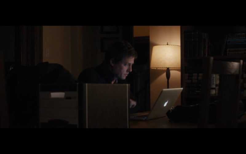 Apple MacBook Pro 15 Product Placement in Movies - The Rewrite (8)