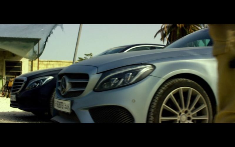 Mercedes-Benz Product Placement – 13 Hours The Secret Soldiers of Benghazi 2016 (1)