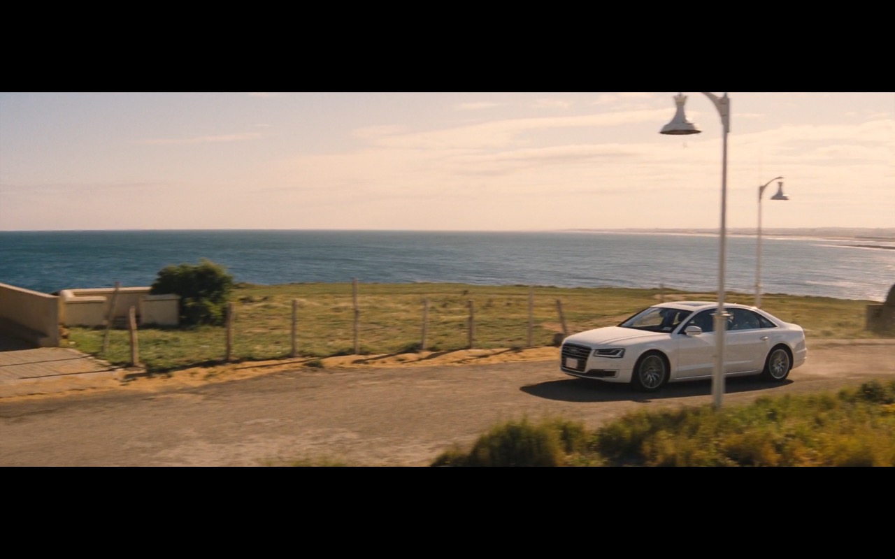 Audi A8 – A Hologram For The King (2016)