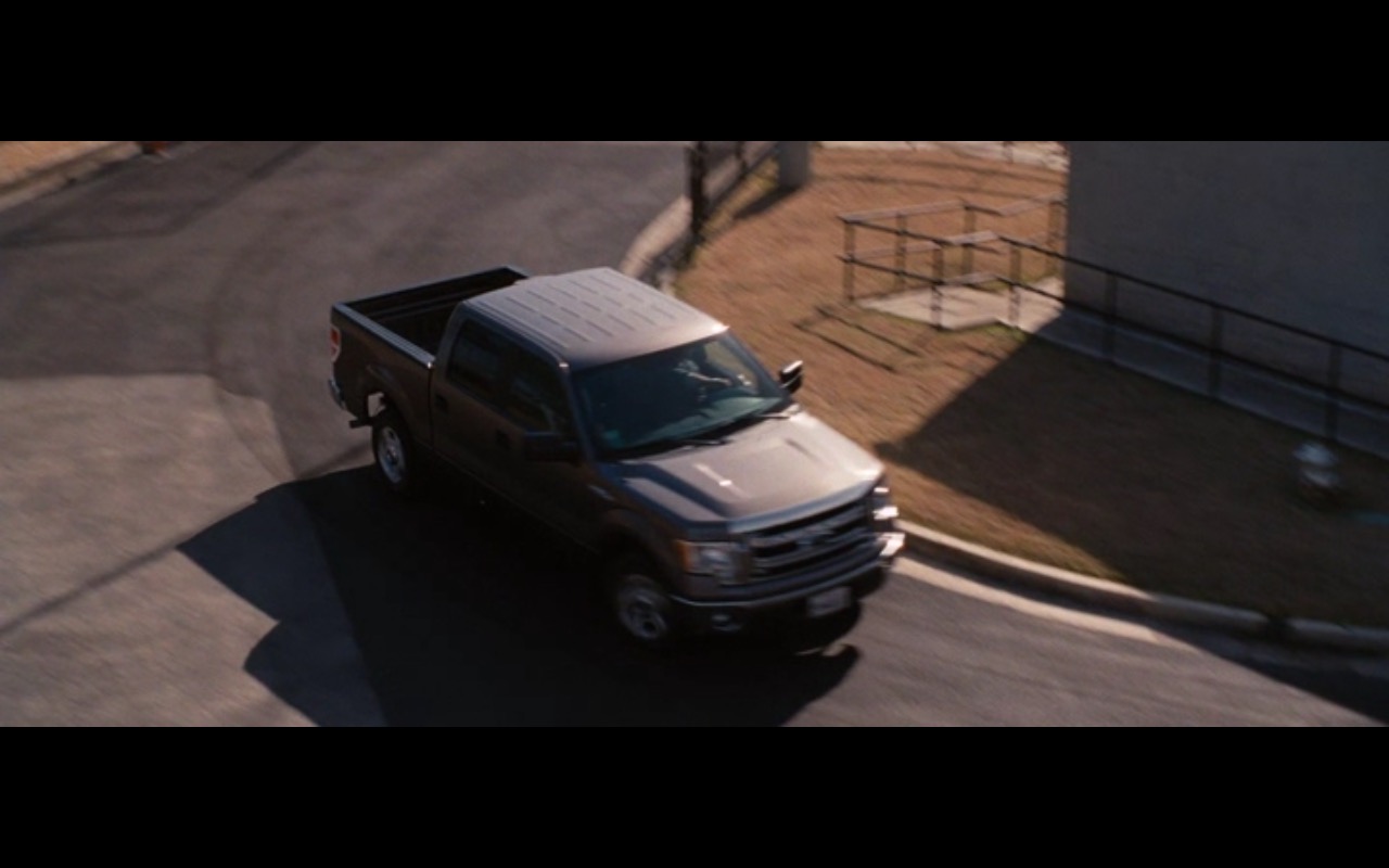 Ford F150 Pickup Truck – The Accountant (2016)