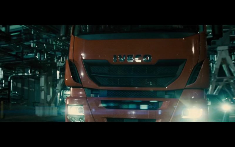 Iveco Truck – Batman v Superman Dawn of Justice 2016 (1)