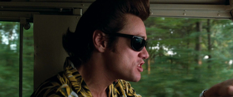 Jim Carrey Wears Ray-Ban Sunglasses in Ace Ventura When Nature Calls 1995 Movie (1)