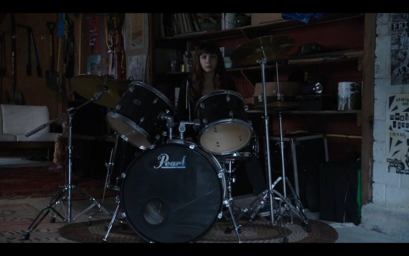 Pearl Drums – Dirk Gently's Holistic Detective Agency, (1)
