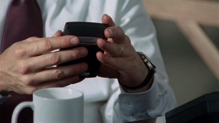 Blackberry mobile phone used by Kevin Spacey in RECOUNT (2008)