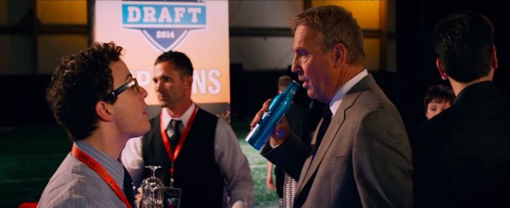Bud Light beer drunk by Kevin Costner in DRAFT DAY (2014)