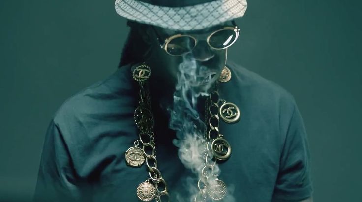 Chanel chain and Cartier Vintage Diablo sunglasses worn by 2 Chainz in Beez In The Trap by Nicki Minaj (2012)