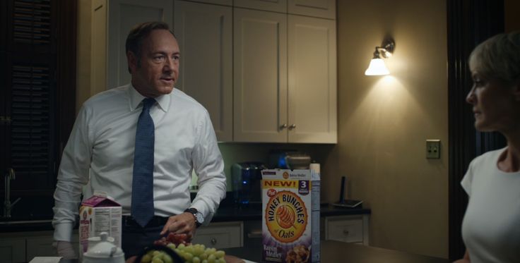 Honey Bunches of Oats Cereal food in HOUSE OF CARDS: CHAPTER 9 (2013)