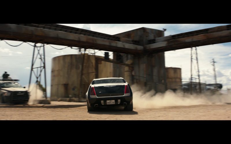 Chrysler E8 Car Limo Logan 2017 