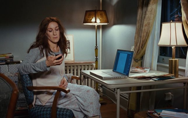Apple Laptop Used By Sarah Jessica Parker – Sex and the City (3)