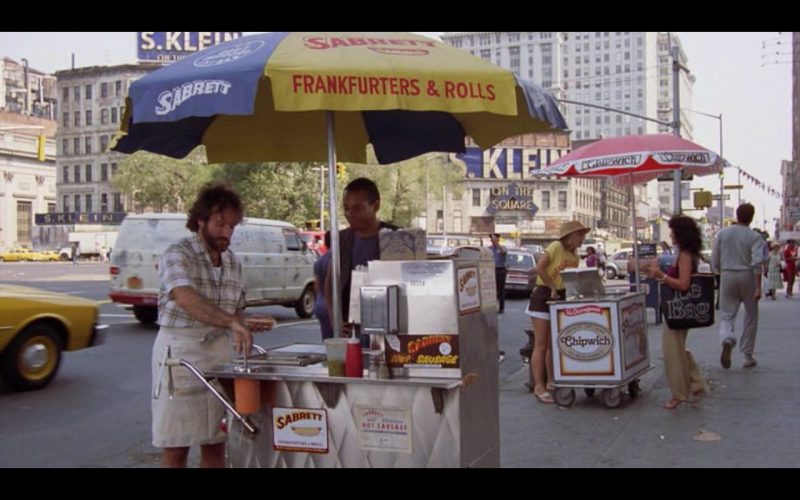 Sabrett Hot Dogs and Chipwich Ice Cream – Moscow on the Hudson (1984)