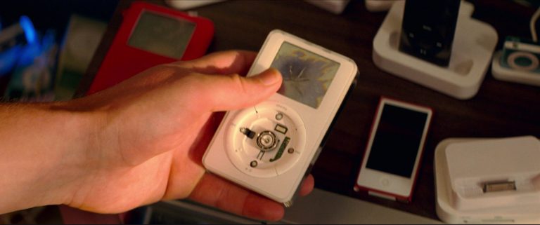 Apple IPod Music Players Used By Ansel Elgort In Baby Driver (2017)