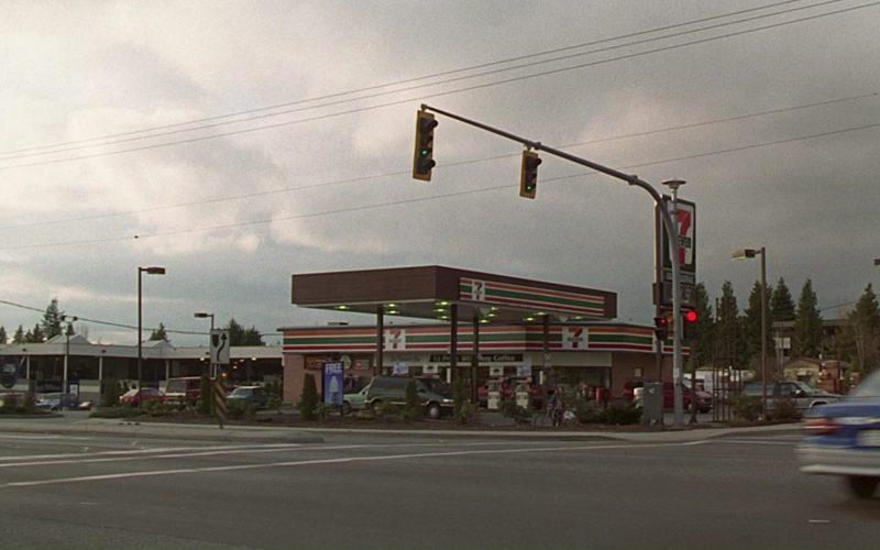 7-Eleven Store and Filling Station in Jumanji (1995)