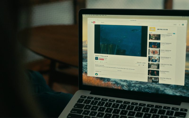 Apple MacBook Pro Laptop And Youtube Website in Brigsby Bear (2017)