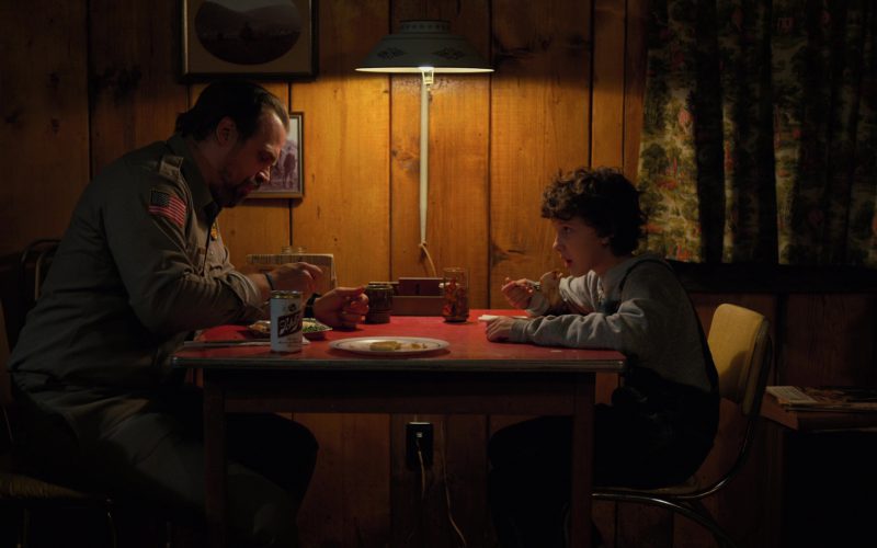 Schlitz Beer Can in Stranger Things (5)