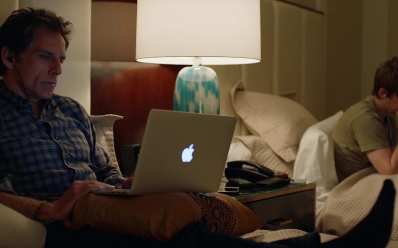 Apple MacBook Pro Laptop Used by Ben Stiller in Brad’s Status (1)
