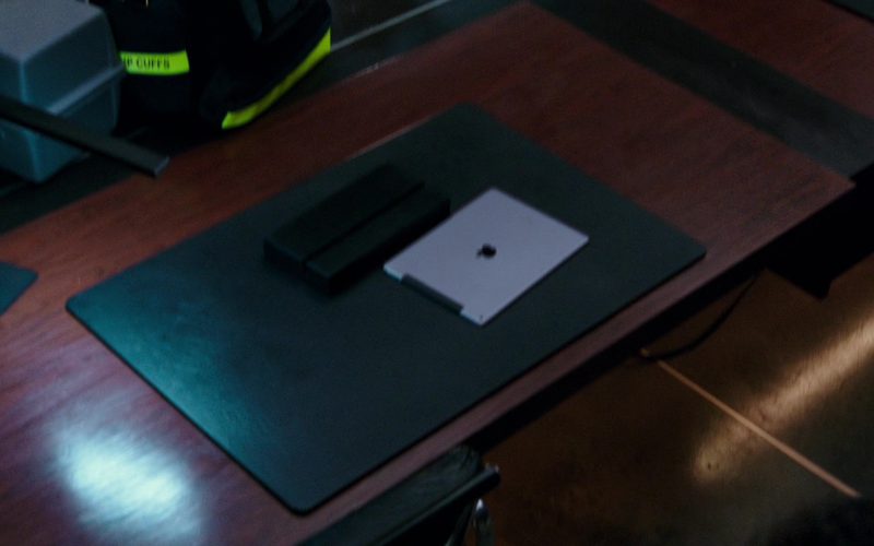 Apple iPad Tablets in xXx Return of Xander Cage (5)