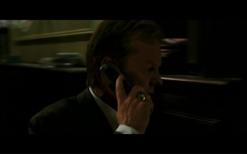 Motorola Phone Used by Kiefer Sutherland in The Sentinel