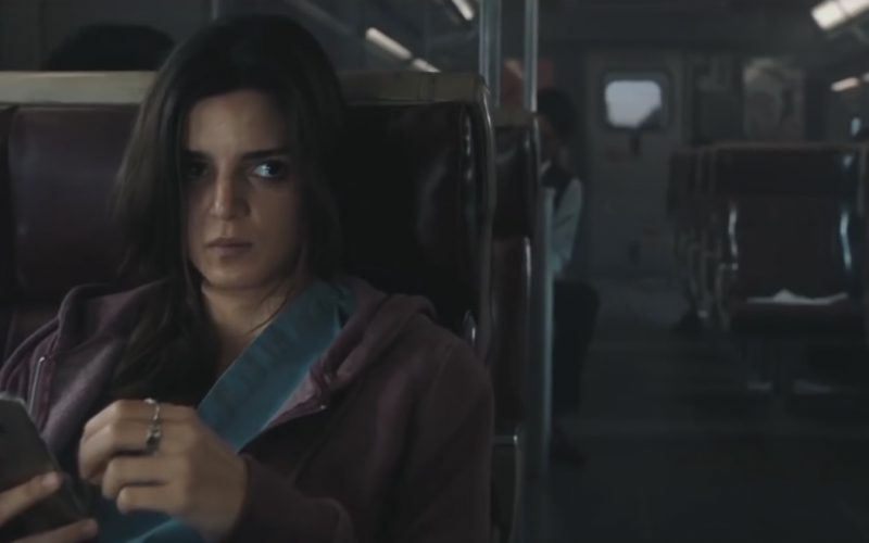 Samsung Galaxy Android Smartphone Used by Clara Lago in The Commuter