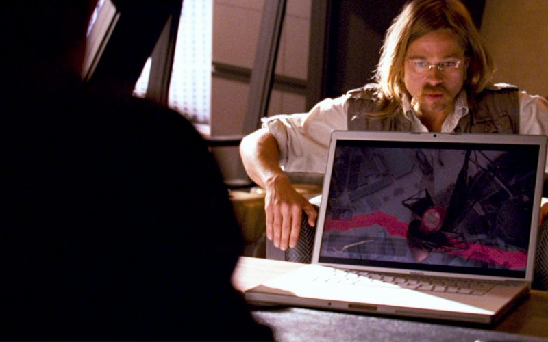 Apple MacBook Pro Laptop Used by Brad Pitt in Ocean’s Thirteen (2)