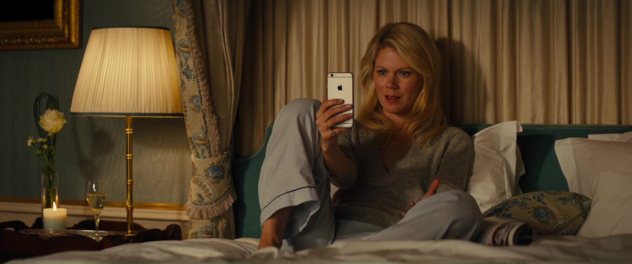 Apple Iphone Used By Hanna Alstr M In Kingsman The Golden Circle