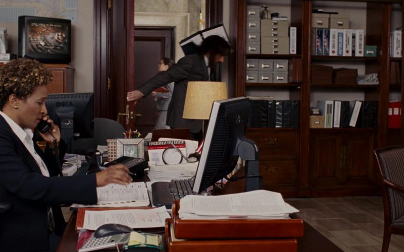 Dell Monitor Used by Wanda Sykes in Evan Almighty (1)