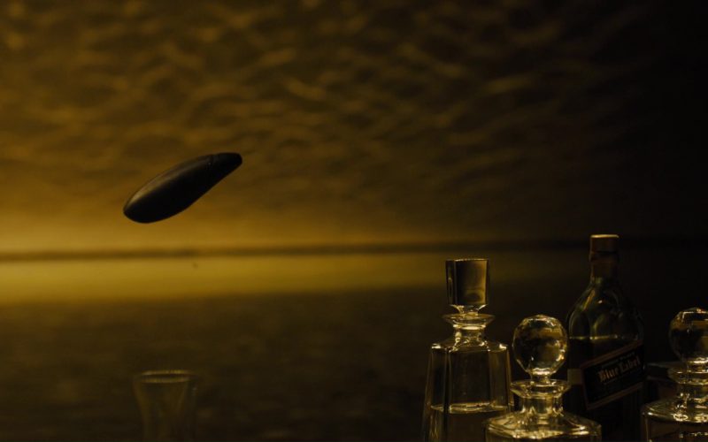 Johnnie Walker Blue Label Scotch Whisky in Blade Runner 2049
