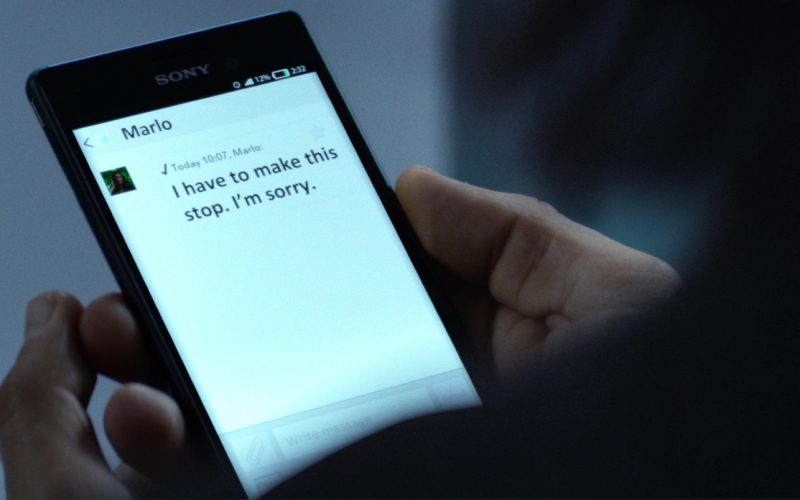 Sony Xperia Smartphone Used by Diego Luna in Flatliners (2017)
