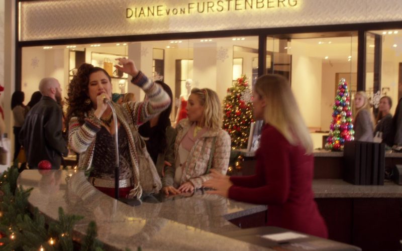 Diane von Furstenberg Store in A Bad Moms Christmas (4)