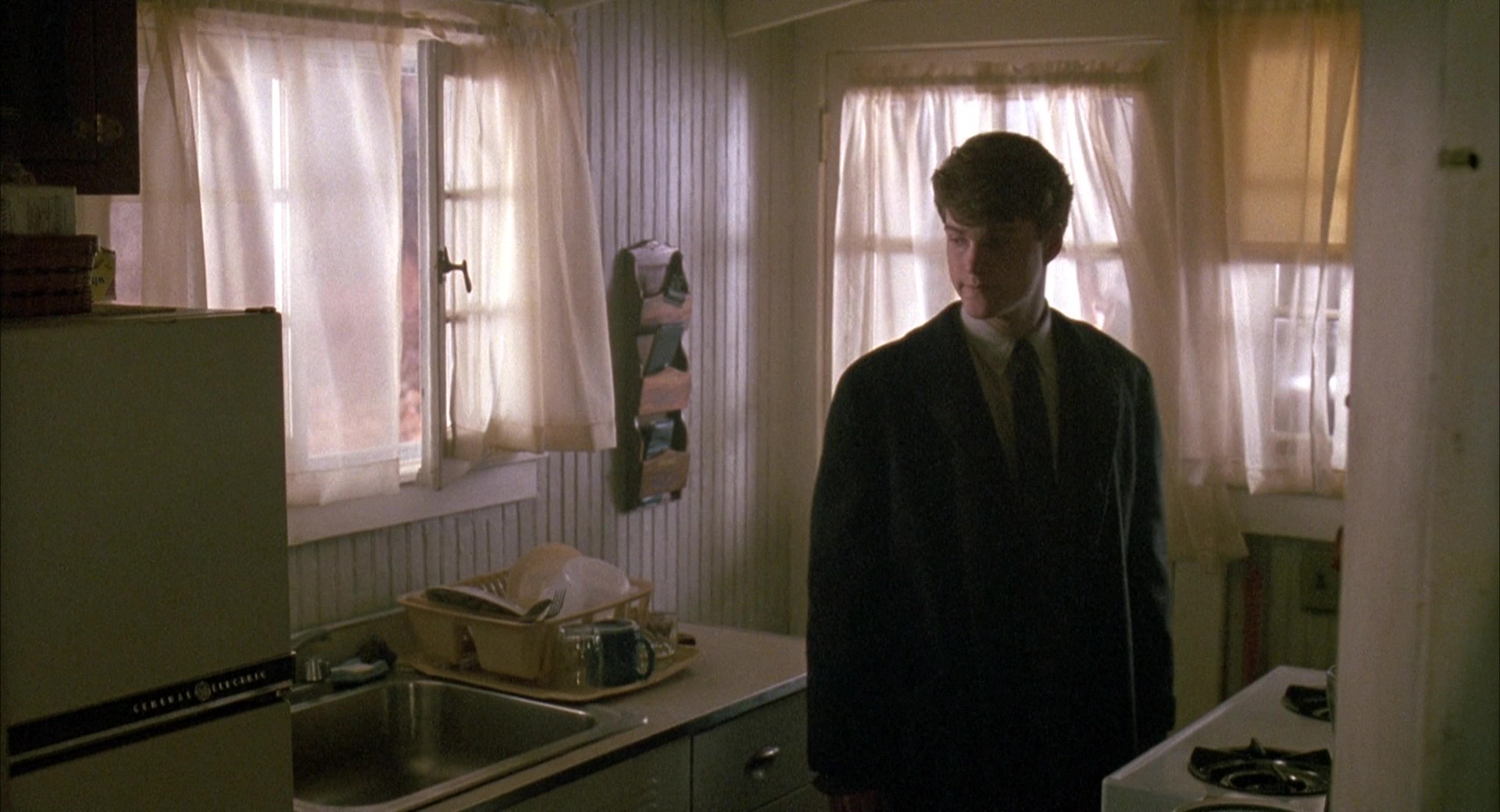 General Electric Refrigerator in Scent of a Woman (1992) Movie