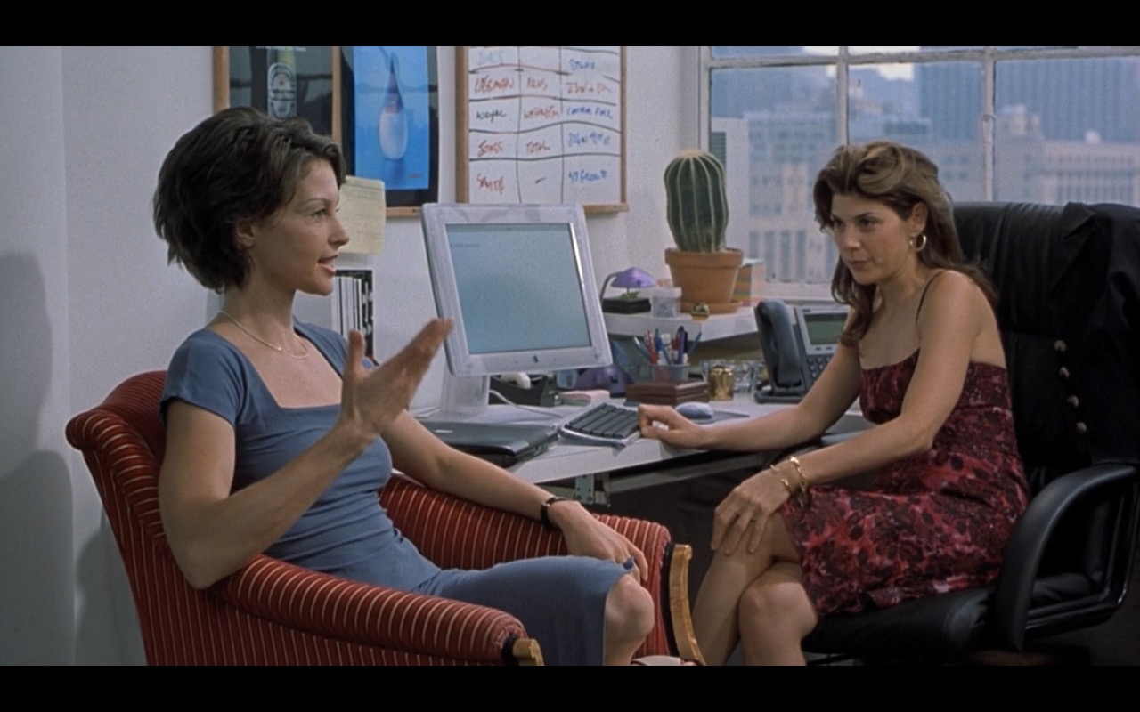 Apple Monitor And Powerbook Laptop Used By Marisa Tomei In Someone Like You 01