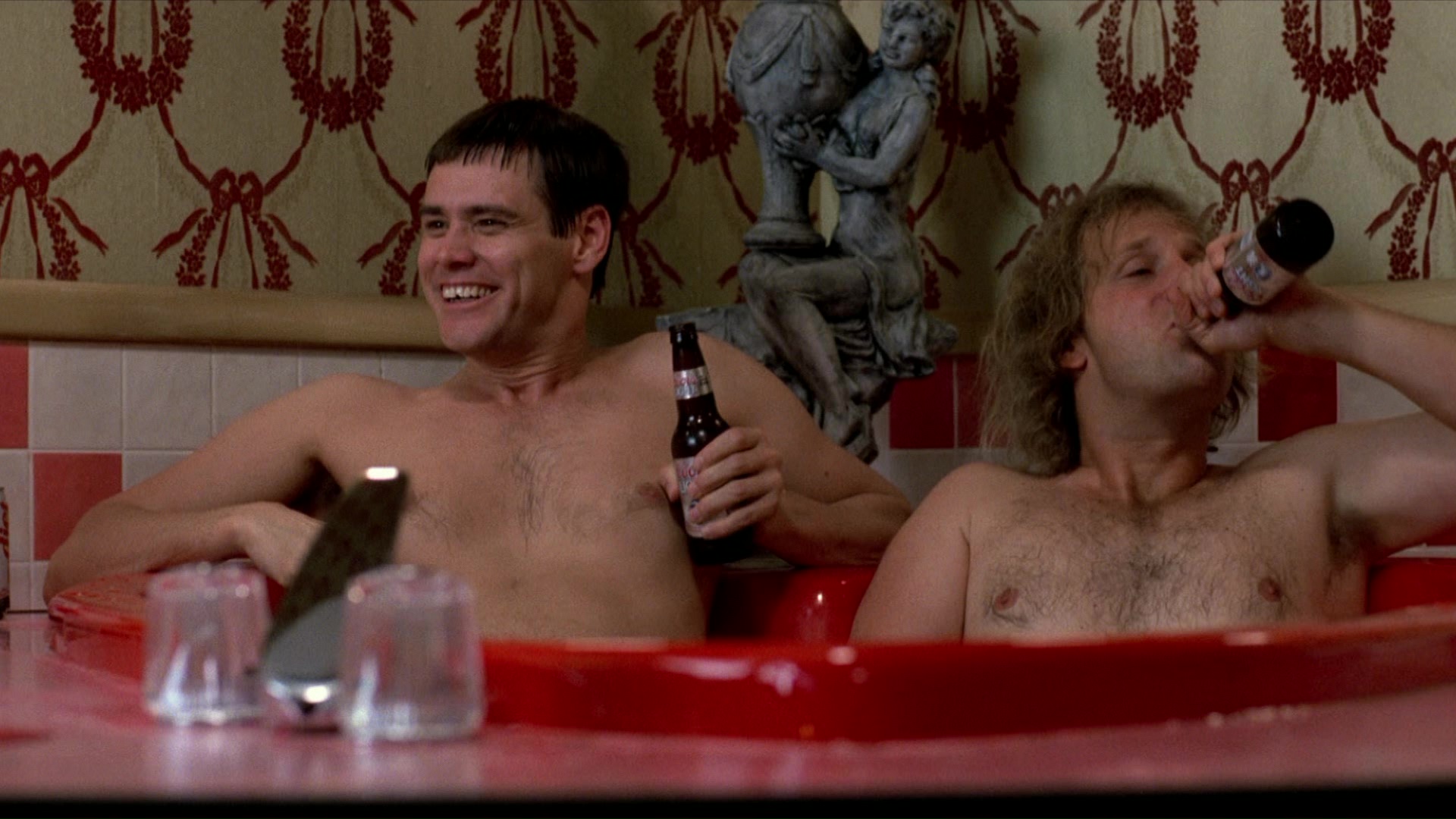 ...Coors Light Beer Bottles (Jim Carrey and Jeff Daniels) in Dumb and Dumbe...