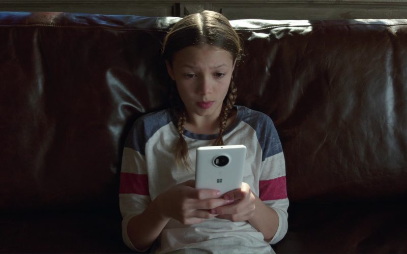Microsoft Lumia Phone Used by Didi Costine in Daddy’s Home 2 (4)