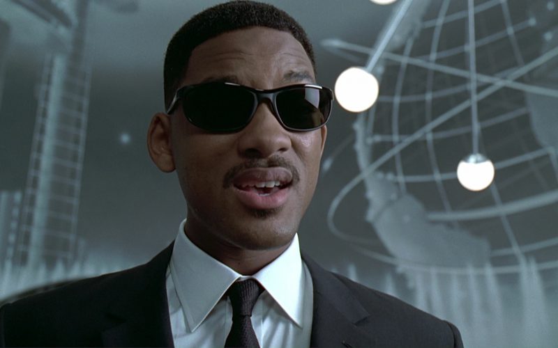 Ray-Ban Sunglasses with Black Frame Worn by Will Smith in Men in Black (1)