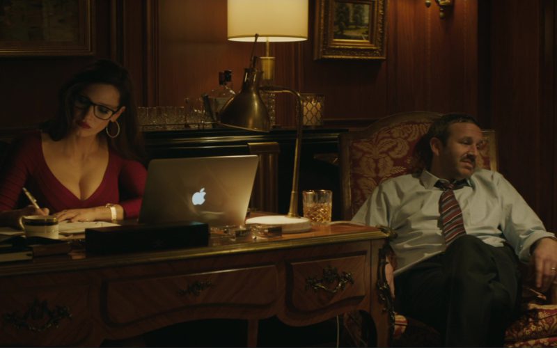 Apple MacBook Pro 15 Used by Jessica Chastain in Molly’s Game (11)