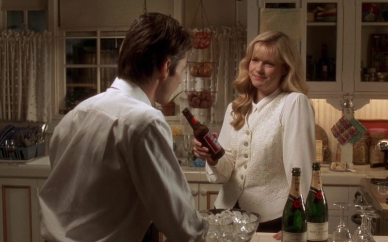 Budweiser Beer and Moët Champagne in Jerry Maguire (4)