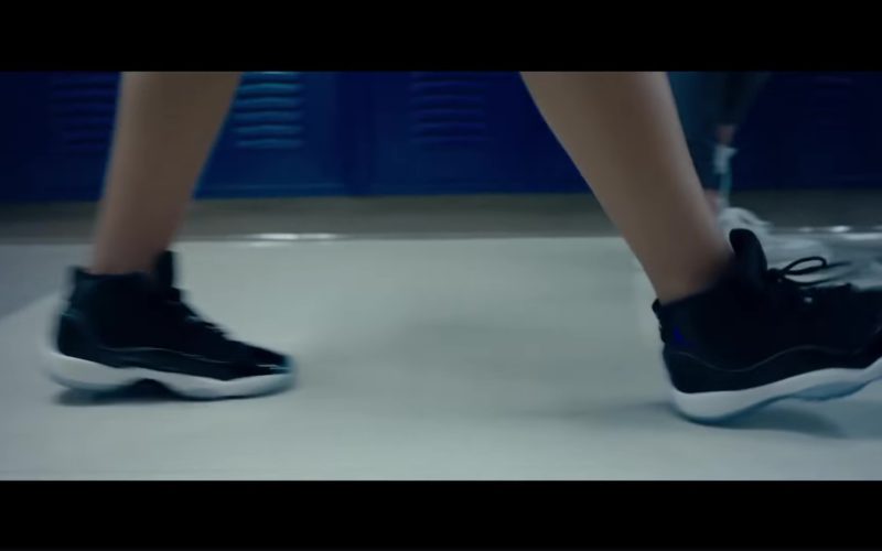 Nike Black Sneakers With White Sole Worn by Amandla Stenberg in The Hate U Give (3)