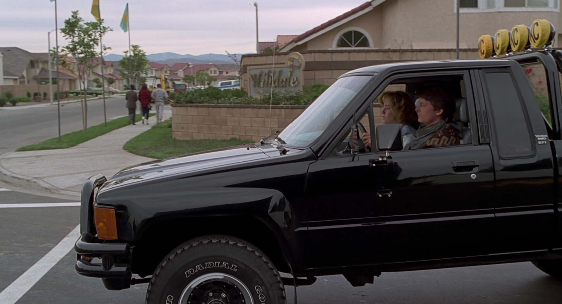 Toyota SR5 Pickup Truck Used by Michael J. Fox (Marty McFly) in Back to the Future ...1920 x 1040