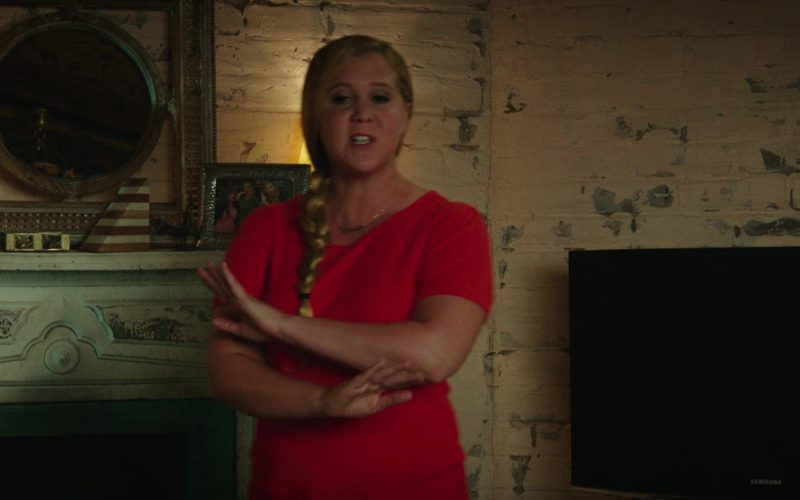 Samsung TV Used by Amy Schumer in I Feel Pretty (1)