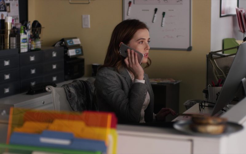 Apple iPhone 7 Smartphone Used by Zoey Deutch in Set It Up (3)