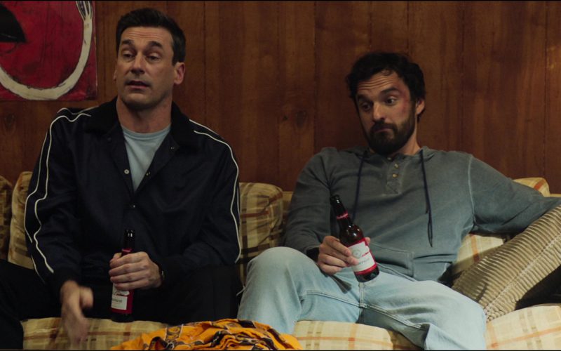 Budweiser Beer Drunk by Jon Hamm and Jake Johnson in Tag (1)