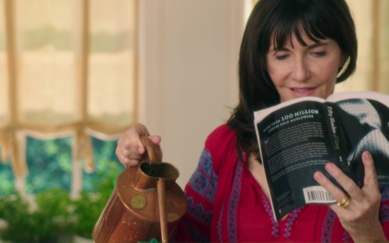 Fifty Shades of Grey Book Held by Mary Steenburgen in Book Club (1)