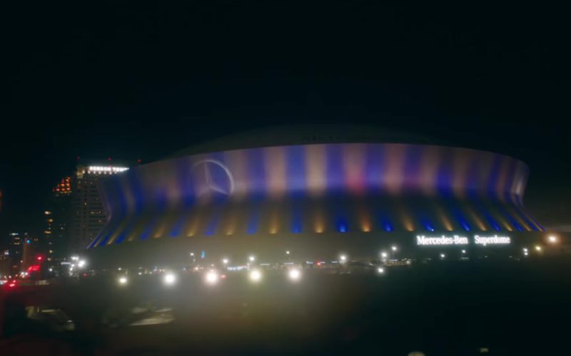 Mercedes-Benz Superdome Multi-Purpose Retractable Roof Stadium in “In My Feelings” by Drake (1)