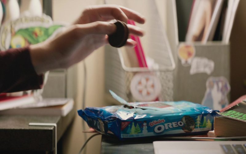 Oreo Cookies Held by Nick Robinson in Love, Simon 2018 Film (3)