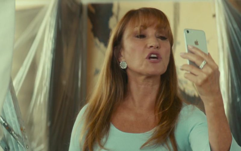 Apple iPhone Smartphone Used by Jane Seymour in Little Italy (1)