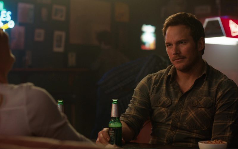 Beck’s Beer Drunk by Chris Pratt in Jurassic World: Fallen Kingdom (2018)