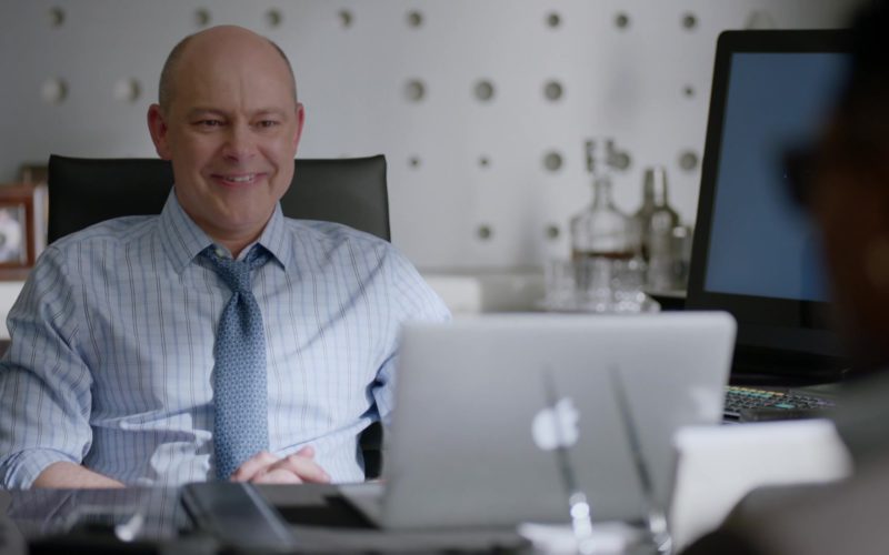Apple MacBook Pro Laptop Used by Rob Corddry in Ballers (1)
