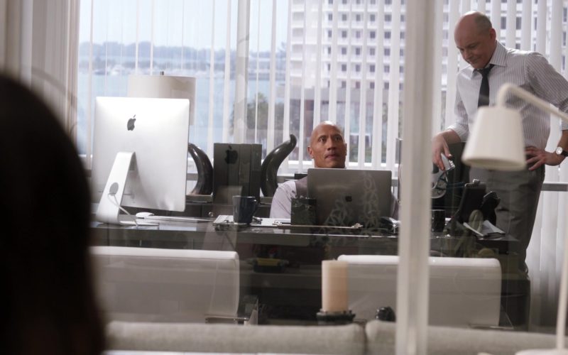 Apple iMac Computer and MacBook Pro 15-inch Notebook Used by Dwayne Johnson in Ballers (1)