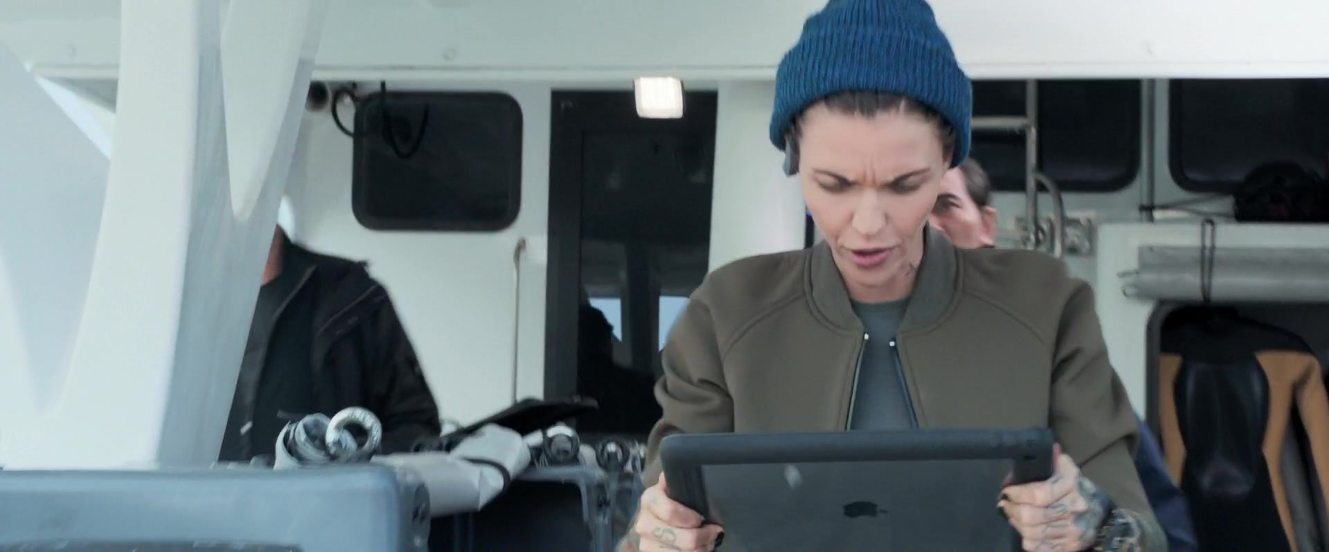 Apple Ipad Tablet Used By Ruby Rose In The Meg 2018