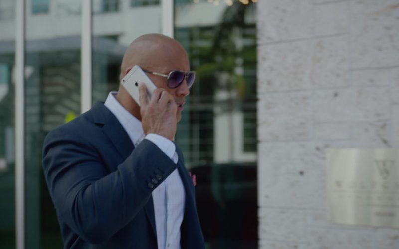 Apple iPhone Used by Dwayne Johnson in Ballers (1)